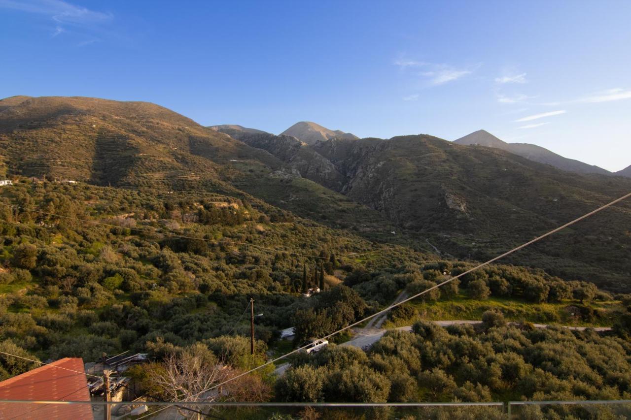 The Mountain House - Authentic Cretan Hideaway - Breathtaking And Nature Views Tourlotí Εξωτερικό φωτογραφία