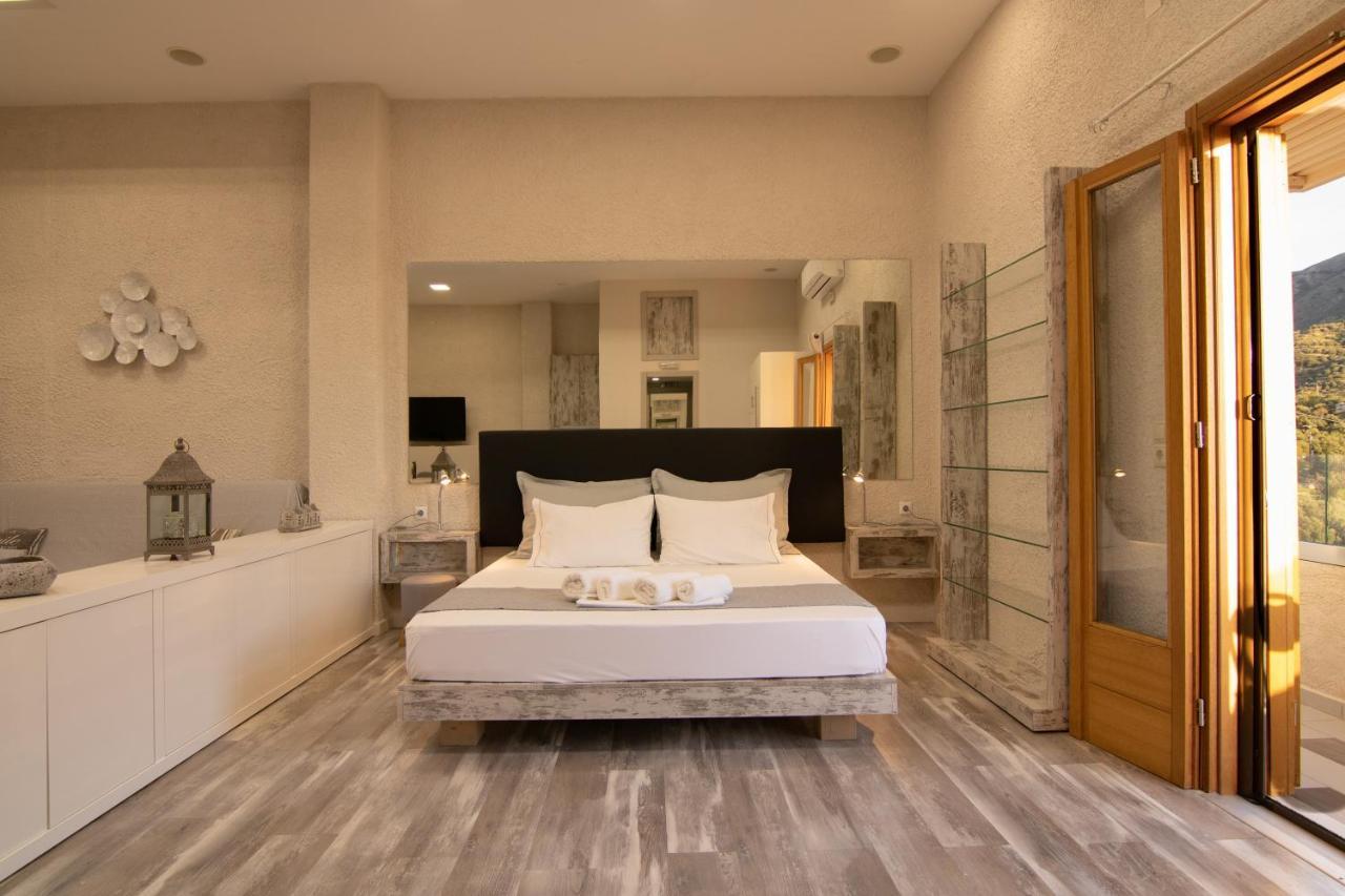 The Mountain House - Authentic Cretan Hideaway - Breathtaking And Nature Views Tourlotí Εξωτερικό φωτογραφία